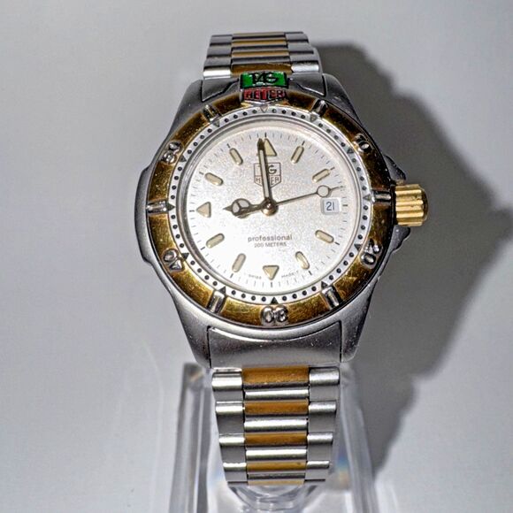 TAG Heuer 4000 Series Ladies 28mm Bi-Metal Watch Ref WF1420-0  SJHI8 6\